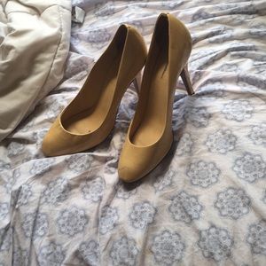 J crew tan leather heels